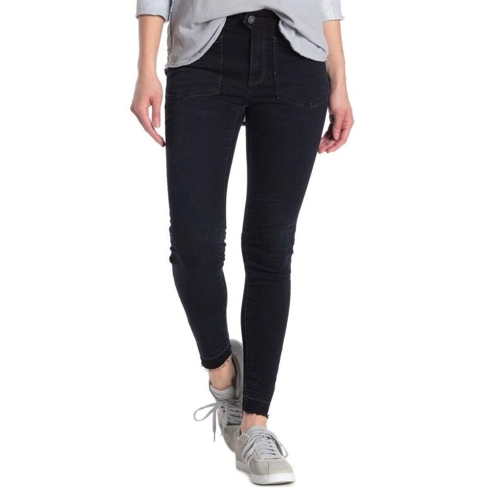 NWT We The Free by Free People Mid Rise Seal Blue Frayed Hem Skinny Jeans sz 29